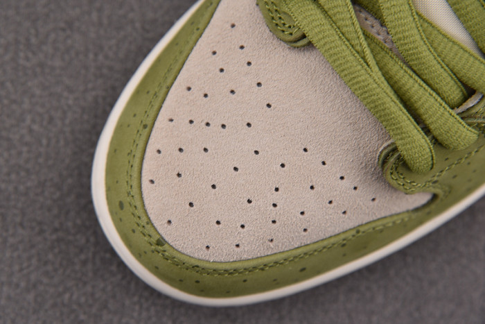 Nike SB Dunk Low Yuto Horigome Matcha HF8022-300