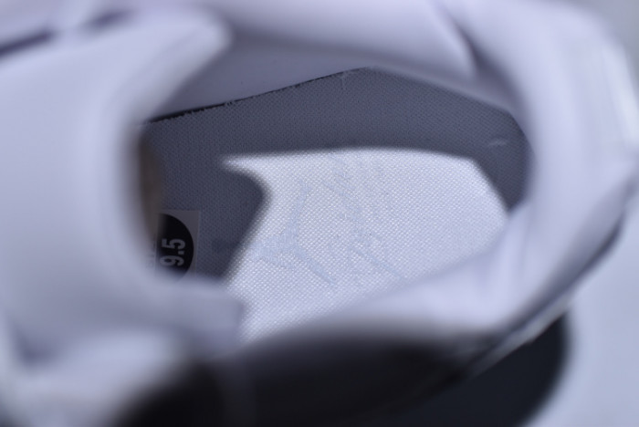 air jordan 11 low heiress frost white 897331-100