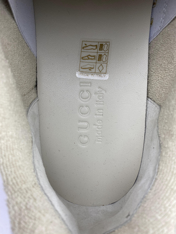 G*u*i* trainer sneaker 123