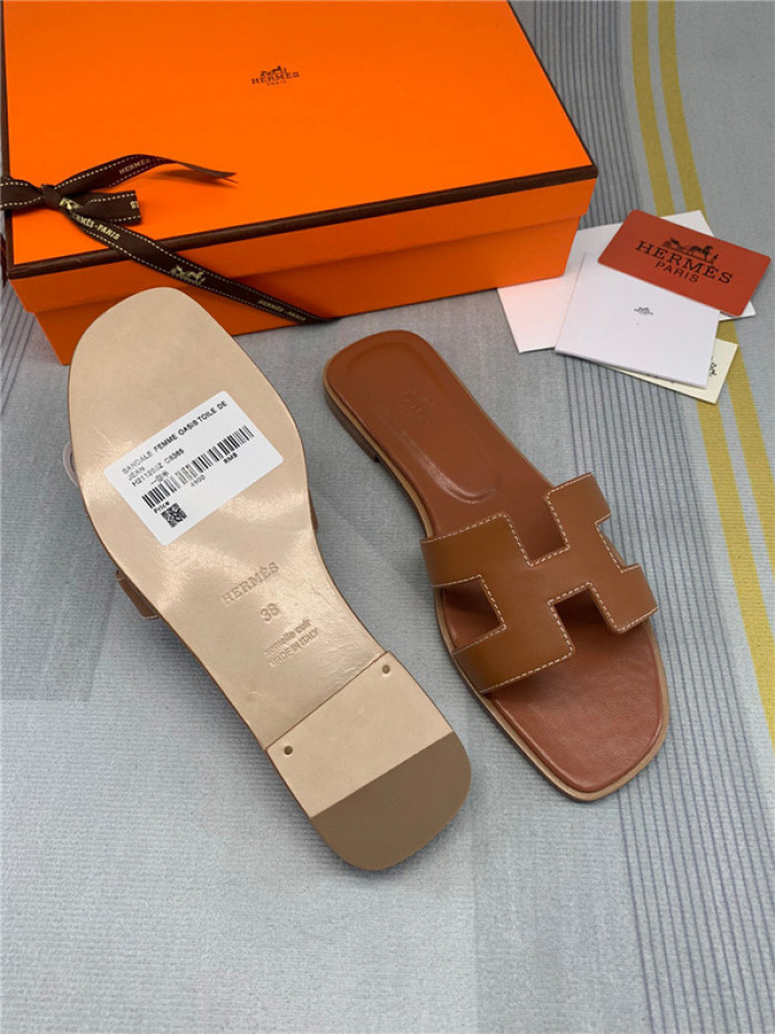 herme* sandal21