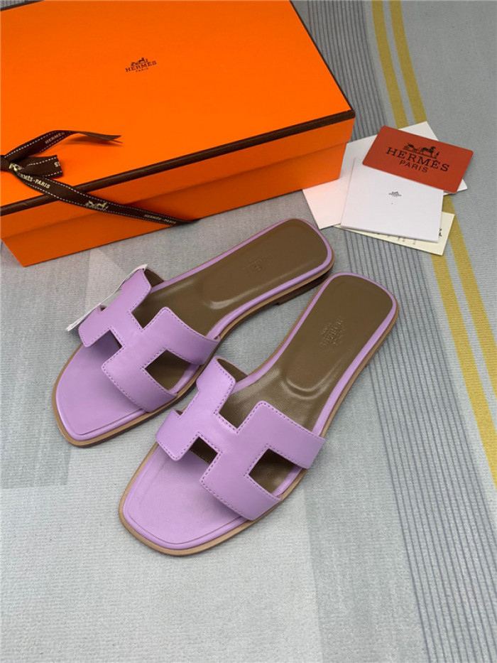 herme* sandal h32