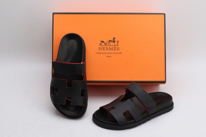 herme* sandal13