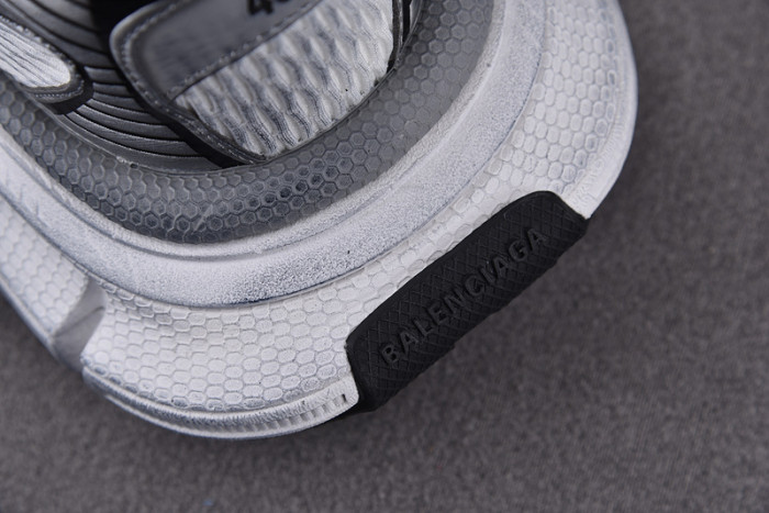 Ba*len*cia*ga phantom sneaker w1rb52802