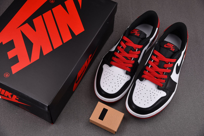air jordan 1 low og "black toe" cz0790-106