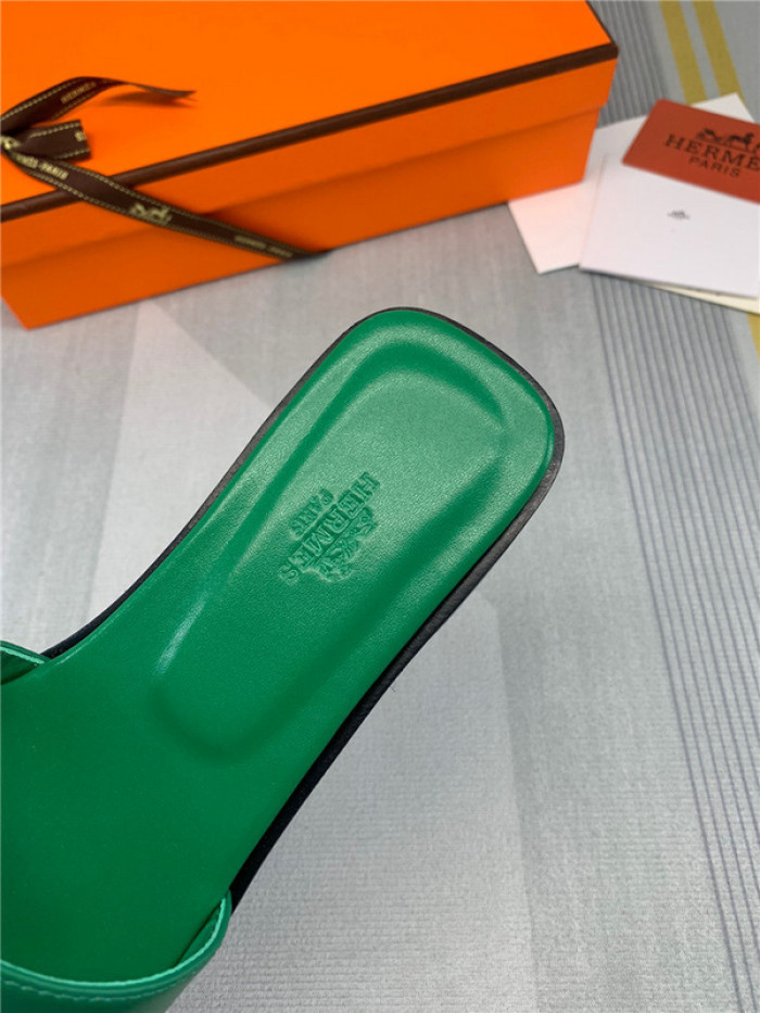 herme* sandal h22