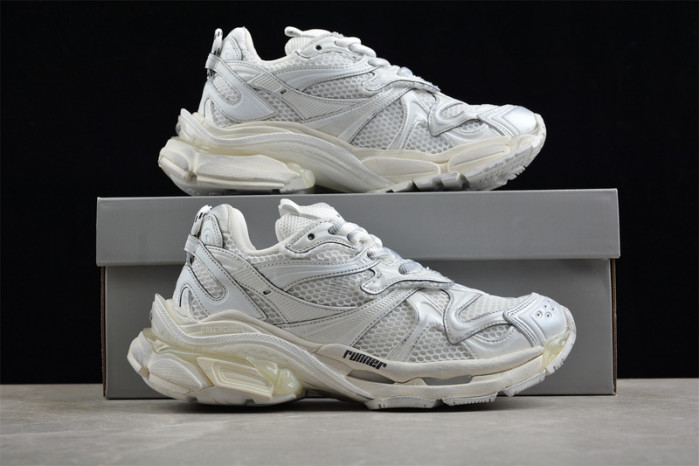 Balenciaga runner W3RXP9010