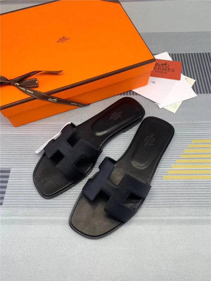 herme* sandal h45