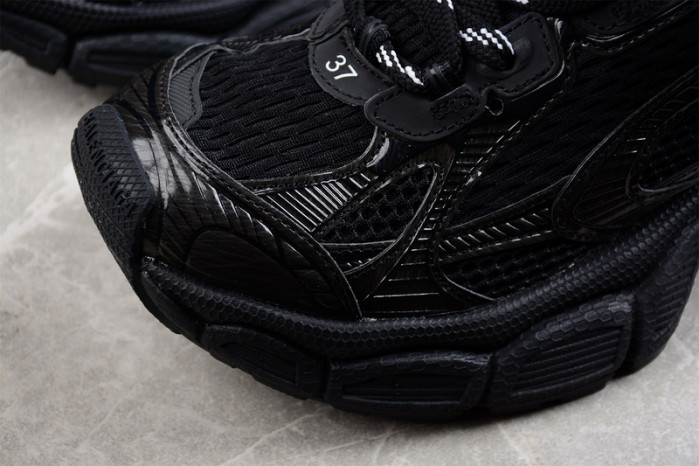 Balenciaga Phantom Sneaker W1B02 0103