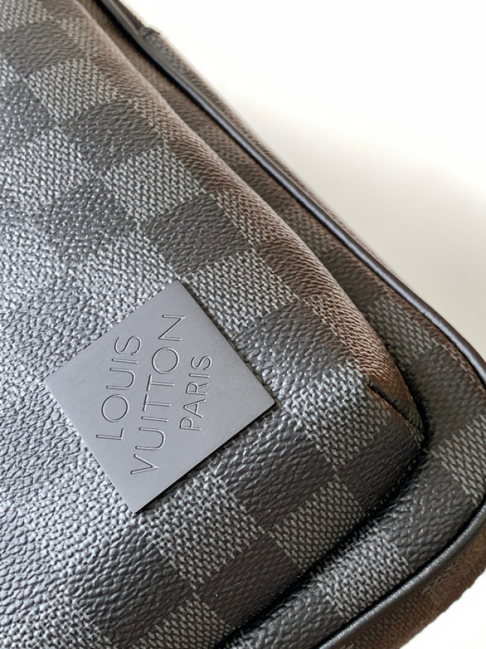 LV Damier Infini Avenue Bag