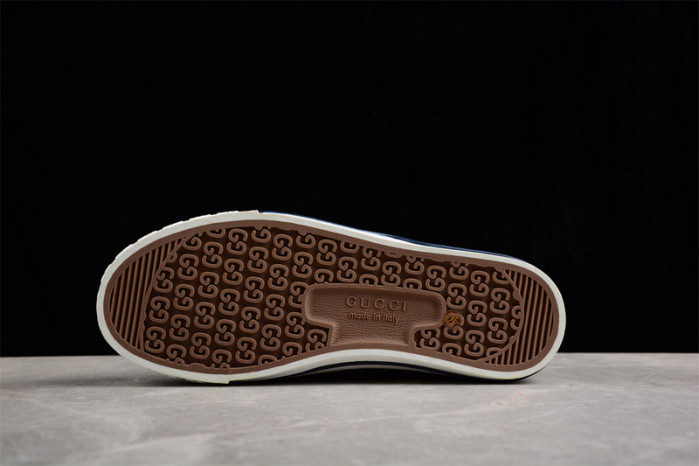 G*u*i* trainer sneaker 108