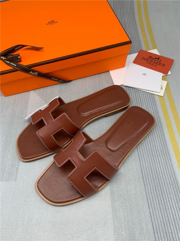herme* sandal20