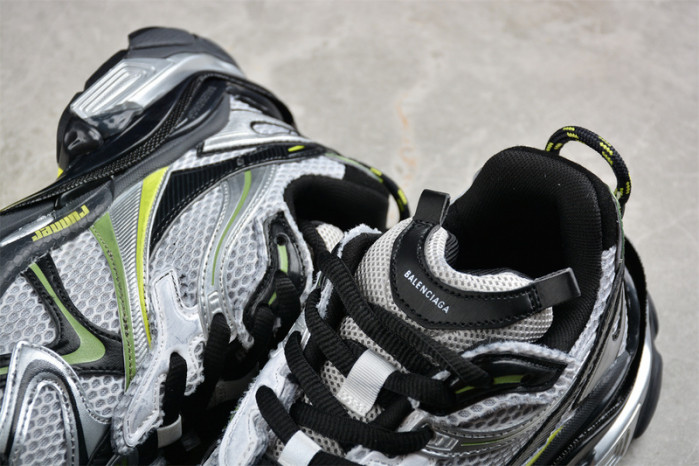 Balenciaga runner W3RXP2315