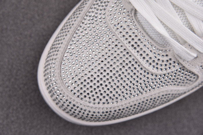 OW Out Of Office Strass OW5