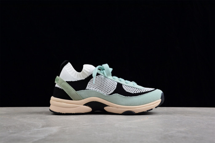 chane* snekaers c000009