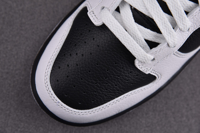 Nike Dunk Low Retro Reverse Panda FD9064-011