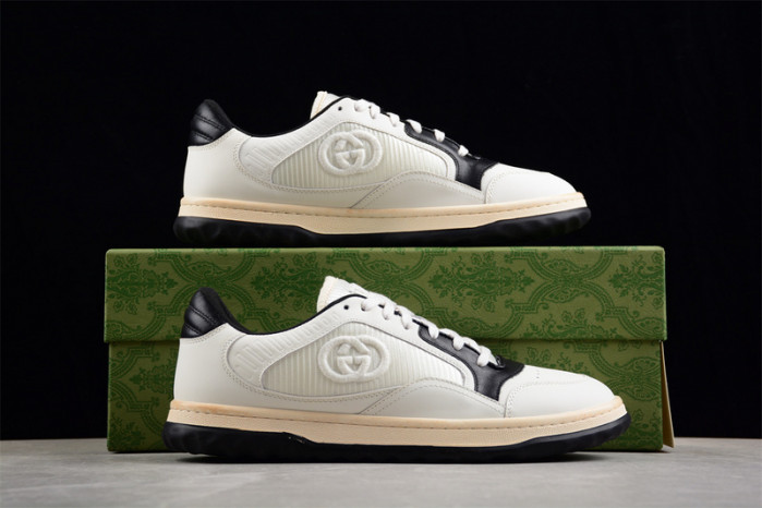 G*u*i* trainer sneaker 106