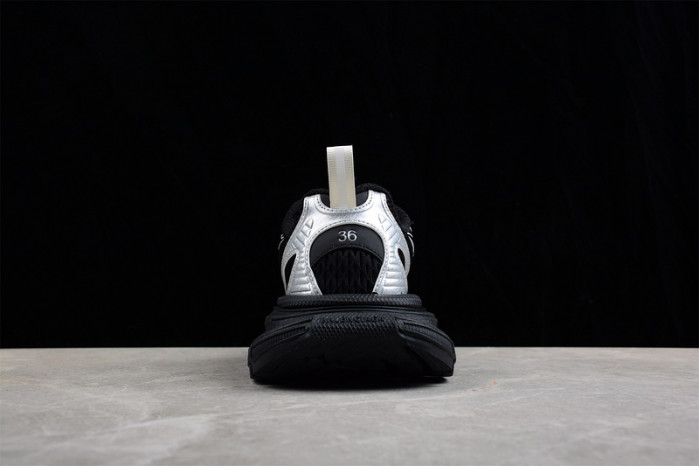 Ba*len*cia*ga phantom sneaker w3rb50218