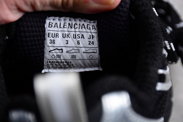 Ba*len*cia*ga phantom sneaker w3rb50218