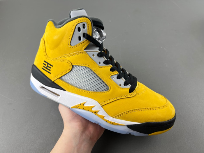 Air Jordan 5 Retro Tokyo T23 (2025) IO3372-700