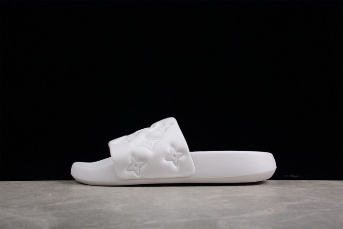 l&v slipper white 17