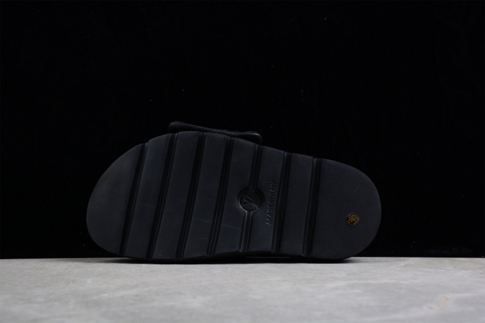 l&v slipper black 20