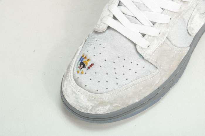 nike dunk low ice do2326-001