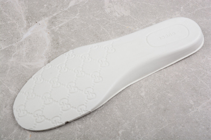 G*u*i* trainer sneaker usn10-8485