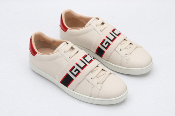 G*u*i* trainer sneaker47