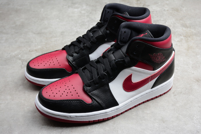 air jordan 1 mid bred toe 554724-066