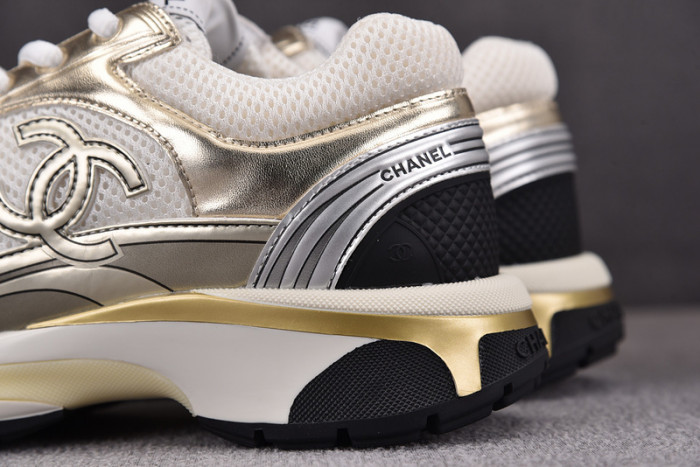 chane* snekaers c0000012