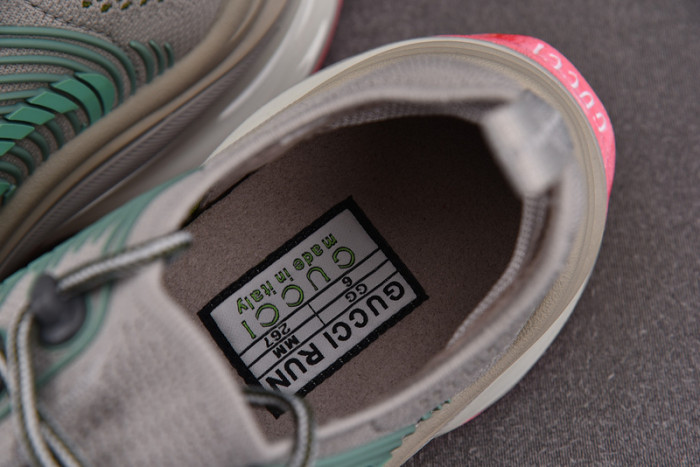 G*u*i* trainer sneaker usm108973