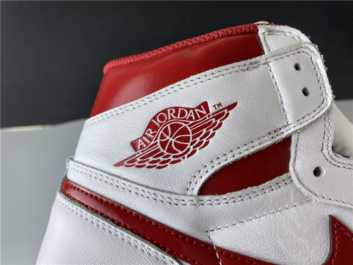 air jordan 1 retro high og “metallic red” 555088-103