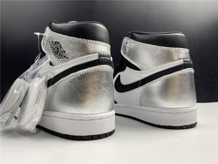 air jordan 1 silver toe cd0461-001