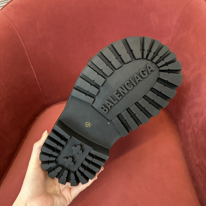 BALENCIAG* BOOT 217