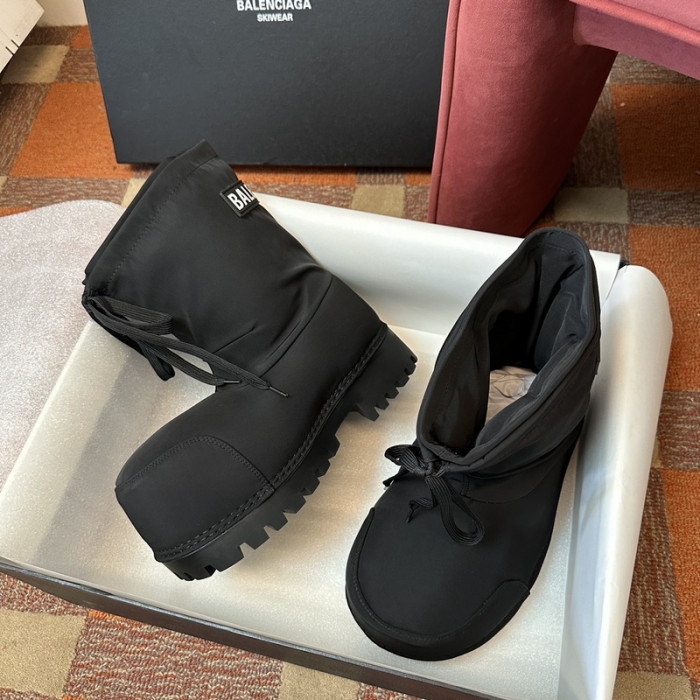 BALENCIAG* BOOT 217