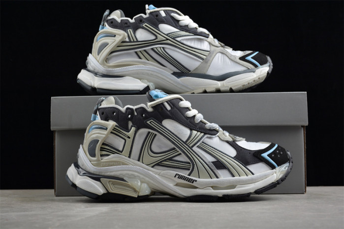 Balenciaga runner W3RNY0623