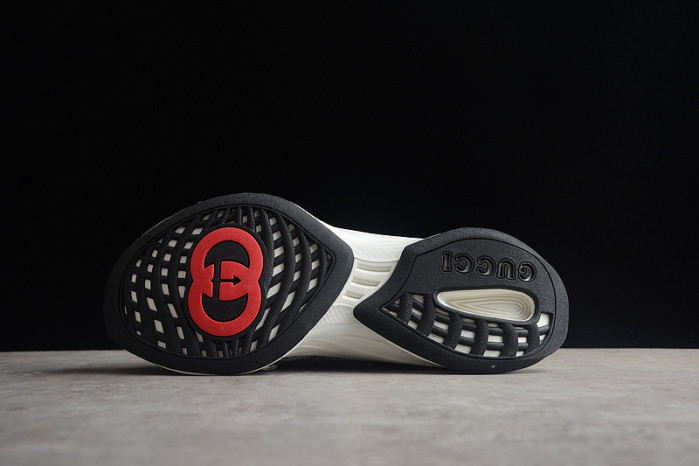 G*u*i* trainer sneaker usm108475