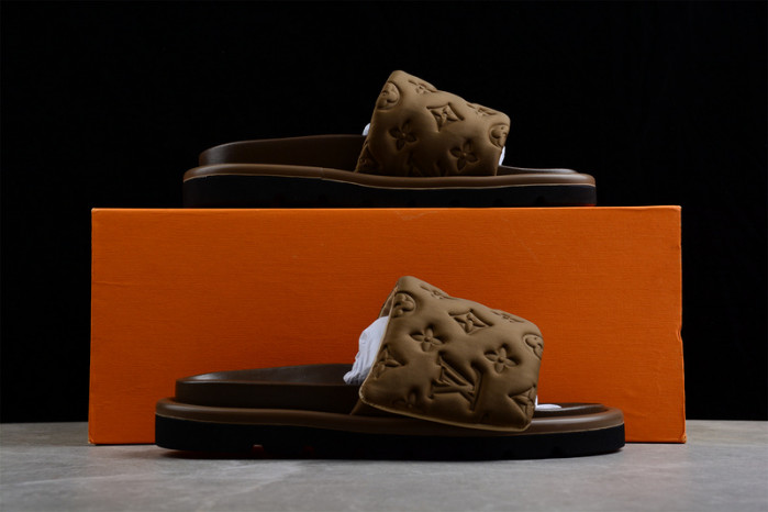 l&v slipper brown 19