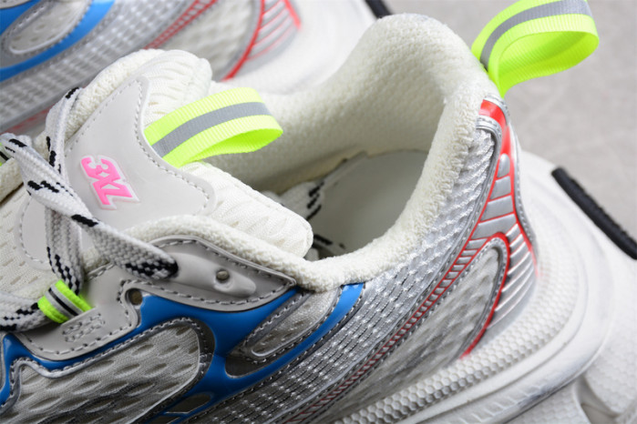 Ba*len*cia*ga phantom sneaker w3xl59645