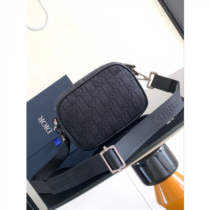 D*or MINI SAFARI BAG d06 17 X 12.5 X 4CM