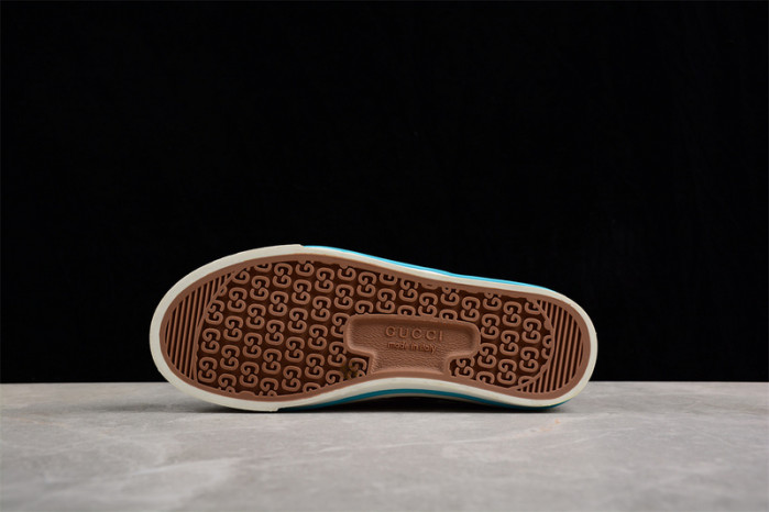 G*u*i* trainer sneaker 111