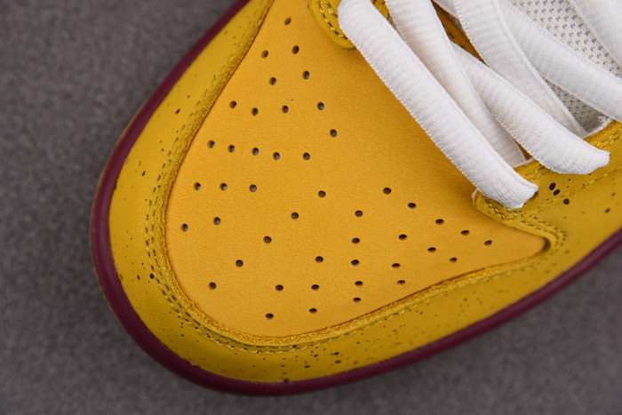 nike sb dunk low yellow lobster 313170-137566