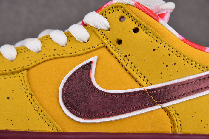 nike sb dunk low yellow lobster 313170-137566