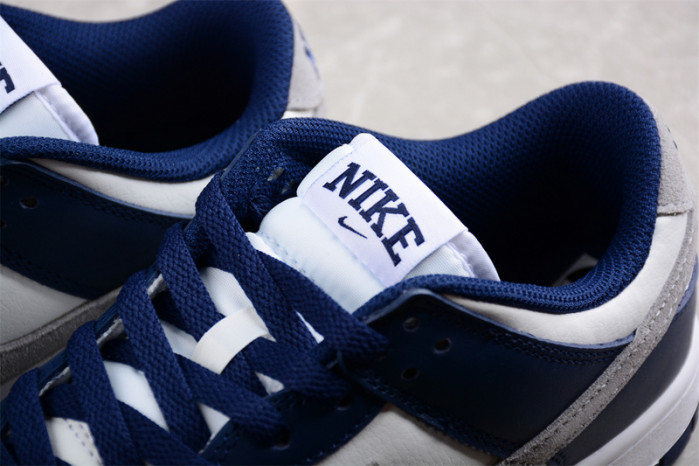 nike dunk low summit white midnight navy fd9749-400